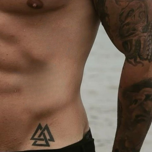 Valknut I Wotansknoten Tattoo