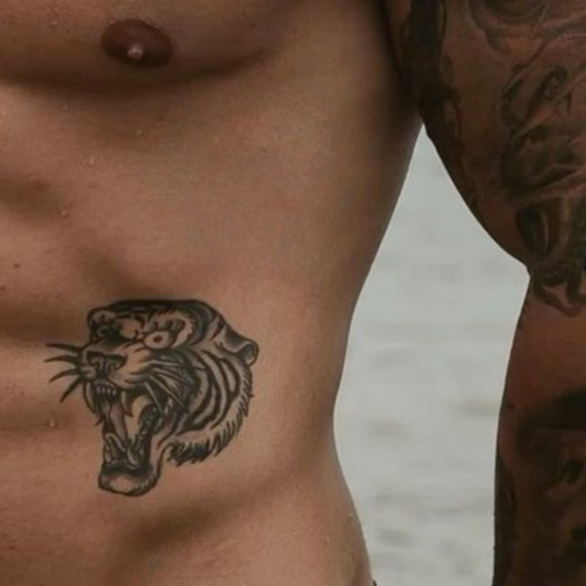 Löwe Tattoo