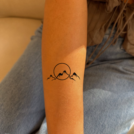 Mountain Berge Mond Tattoo