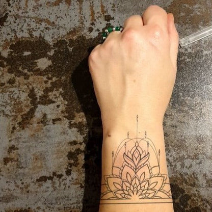 Halb Mandala Tattoo - Henna Tattoo Schweiz
