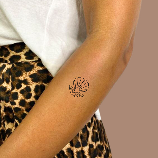 Muschel mit Perle Tattoo - Henna Tattoo Schweiz